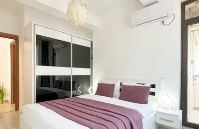 Аренда светлой 3-комнатной квартиры, 100 м², вид на озеро, Mamaia, Констанца, Румыния